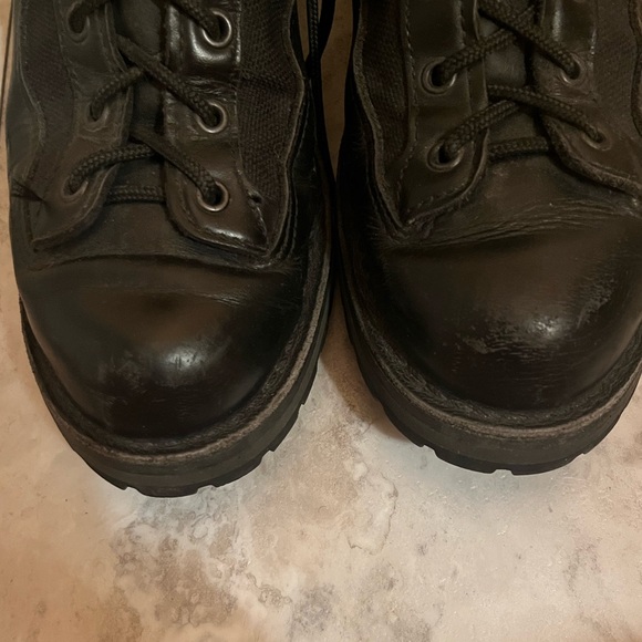 Danner Acadia 8” 200G Insulated Waterproof Boots - Picture 4 of 8